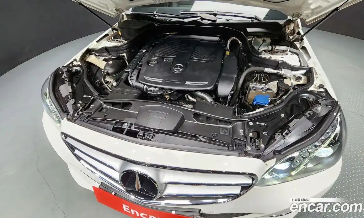 Mercedes-Benz E-Class 2014 3.5 Автомат в Москве № 212009, фото 18