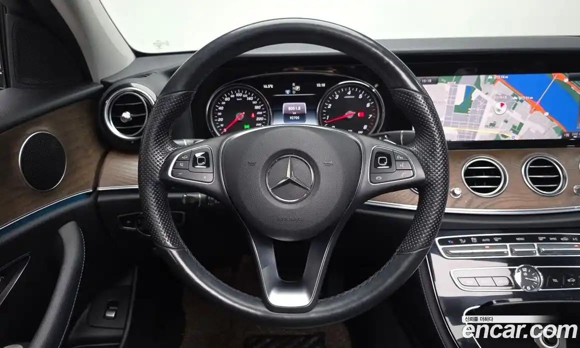 Mercedes-Benz E-Class 2018 2.0 Автомат в Москве № 212216, фото 18