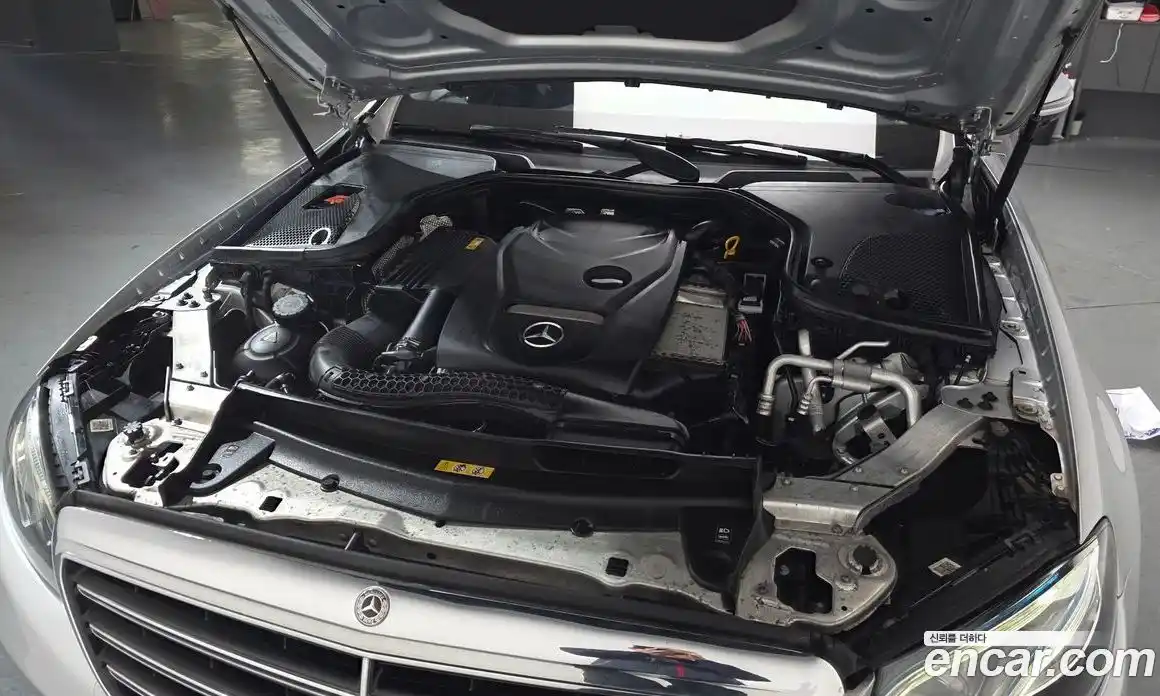 Mercedes-Benz E-Class 2018 2.0 Автомат в Москве № 212216, фото 20