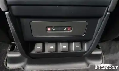 Land Rover Defender, 2020