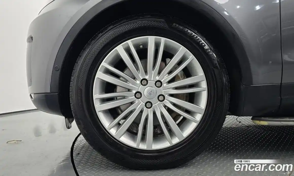 Land Rover Discovery 2019 3.0 Автомат в Москве № 213851, фото 15