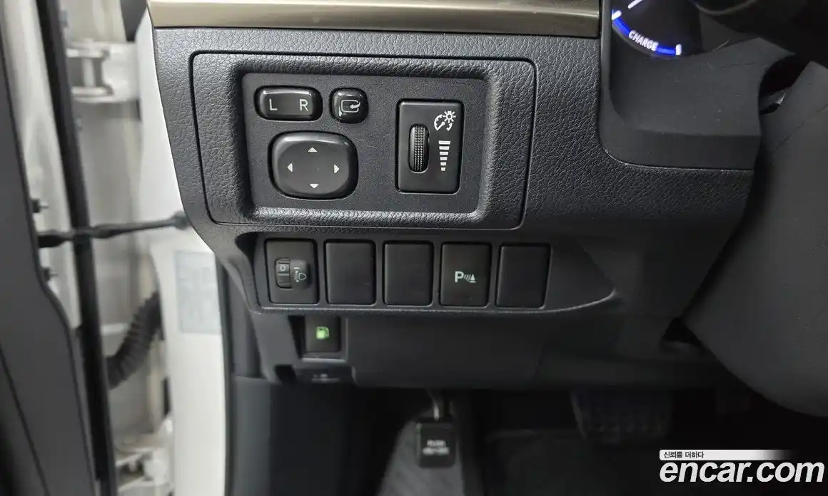 Lexus CT200h 2016 1.8 Автомат в Москве № 214591, фото 10