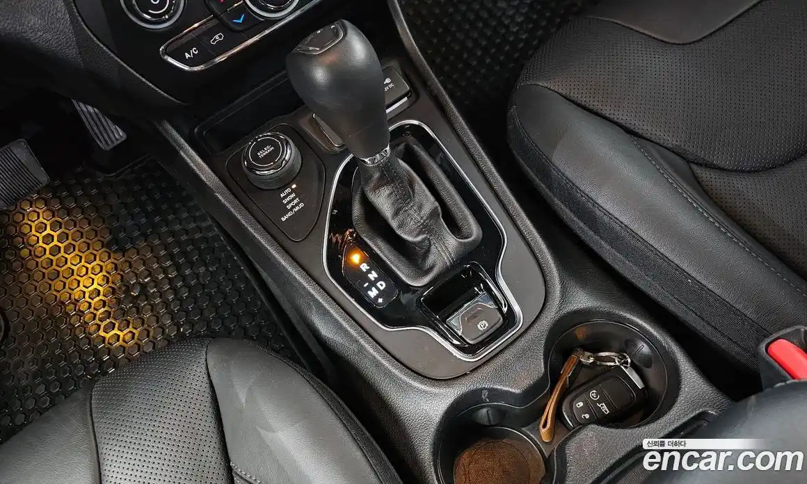 Jeep Cherokee 2021 3.2 Автомат в Москве № 215441, фото 17