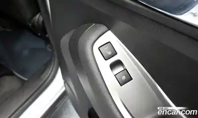 Chevrolet Orlando 2015 2.0 Автомат в Москве № 218801, миниатюра 9