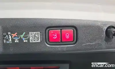 Mercedes-Benz E-Class 2024 2.0 Автомат в Москве № 221919, миниатюра 11