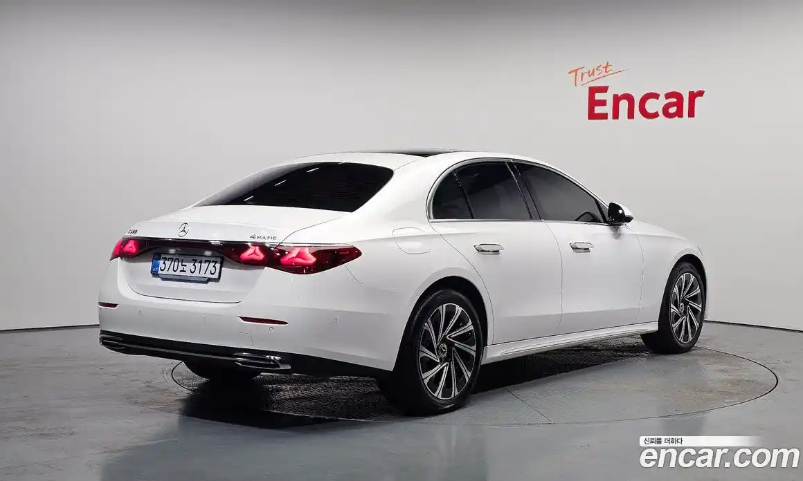 Mercedes-Benz E-Class 2024 2.0 Автомат в Москве № 221919, фото 13