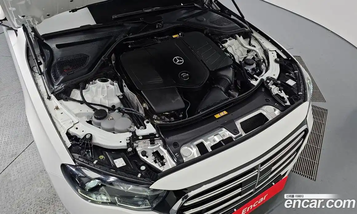 Mercedes-Benz E-Class 2024 2.0 Автомат в Москве № 221919, фото 19