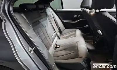 BMW 3-Series 2022 2.0 Автомат в Москве № 228180, миниатюра 3