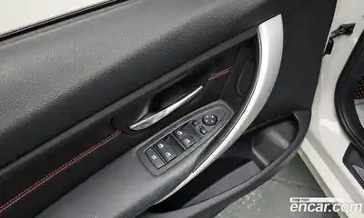 BMW 3-Series 2015 2.0 Автомат в Москве № 229245, миниатюра 6