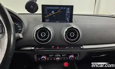 Audi A3 2015 2.0 Автомат в Москве № 229395, миниатюра 11