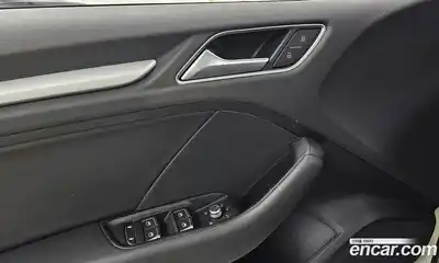 Audi A3 2015 2.0 Автомат в Москве № 229395, миниатюра 4