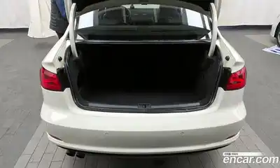 Audi A3 2015 2.0 Автомат в Москве № 229395, миниатюра 10