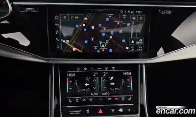 Audi Q8 2022 3.0 Автомат в Москве № 229862, миниатюра 12