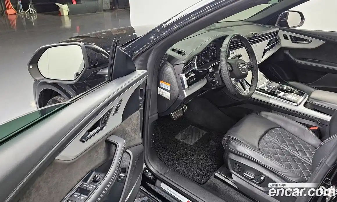 Audi Q8 2022 3.0 Автомат в Москве № 229862, фото 19