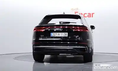 Audi Q8 2022 3.0 Автомат в Москве № 229862, миниатюра 6