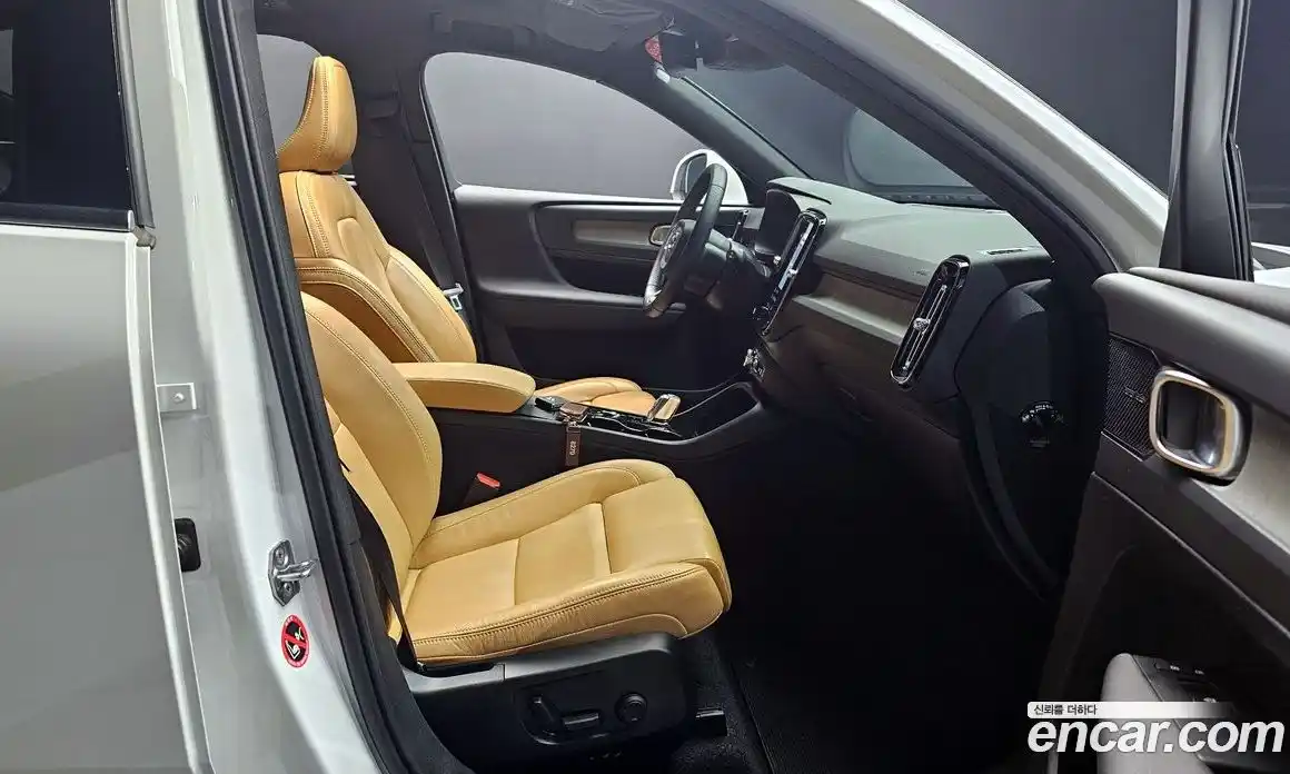 Volvo XC40 2021 2.0 Автомат в Москве № 230414, фото 12