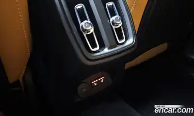 Volvo XC40 2021 2.0 Автомат в Москве № 230414, миниатюра 9