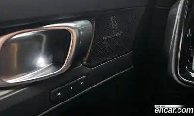 Volvo XC40 2021 2.0 Автомат в Москве № 230414, миниатюра 10