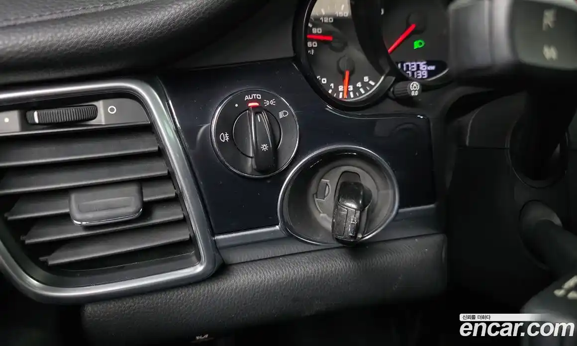 Porsche Panamera 2011 3.6 Автомат в Москве № 230989, фото 10