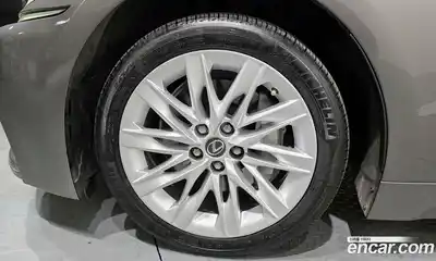 Lexus LS 2018 3.4 Автомат в Москве № 232040, миниатюра 5