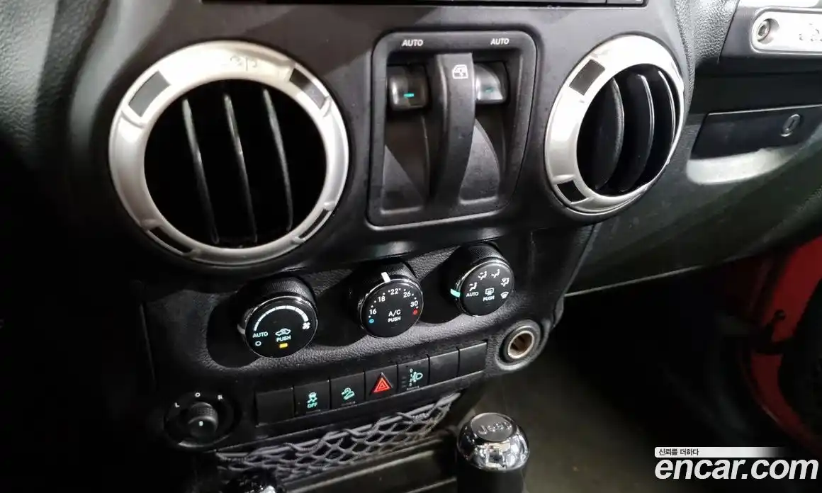 Jeep Wrangler 2012 2.8 Автомат в Москве № 232671, фото 7