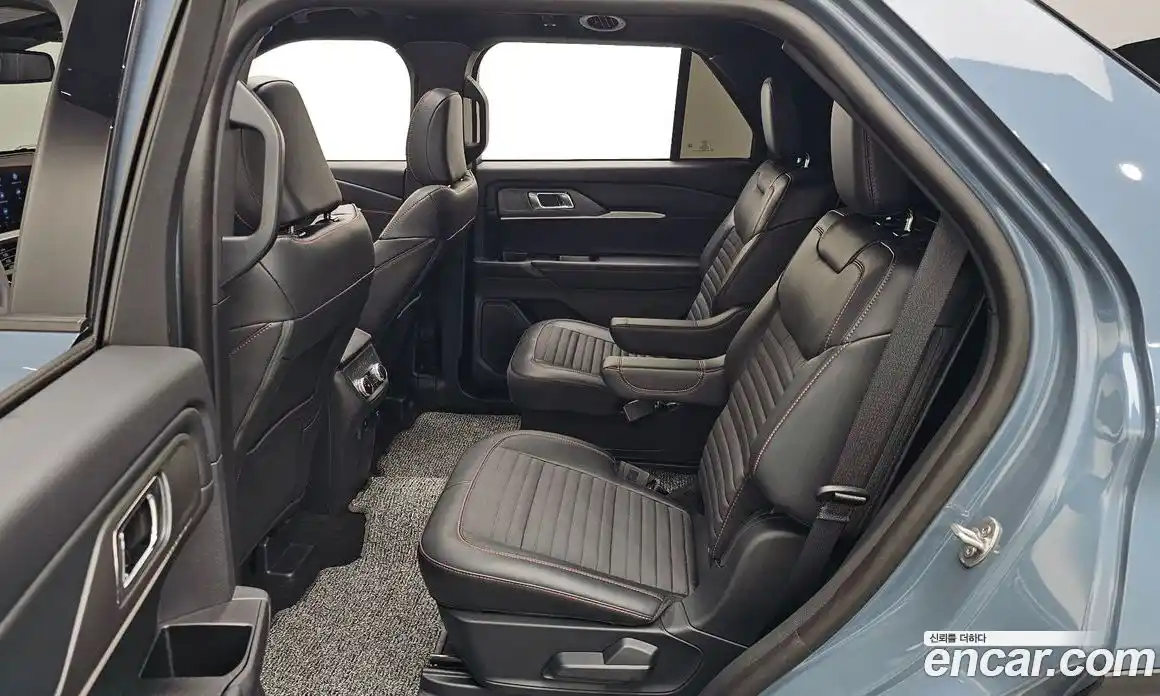 Ford Explorer 2025 2.3 Автомат в Москве № 233007, фото 11