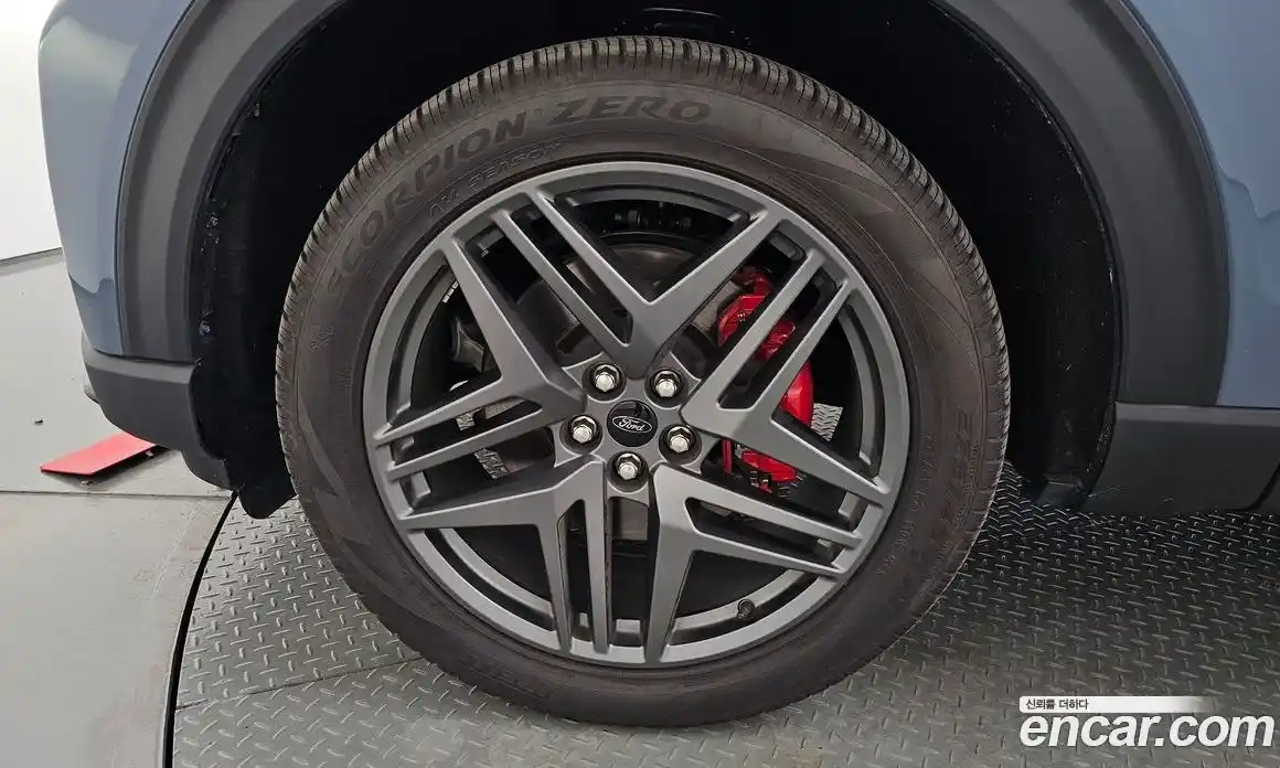 Ford Explorer 2025 2.3 Автомат в Москве № 233007, фото 16