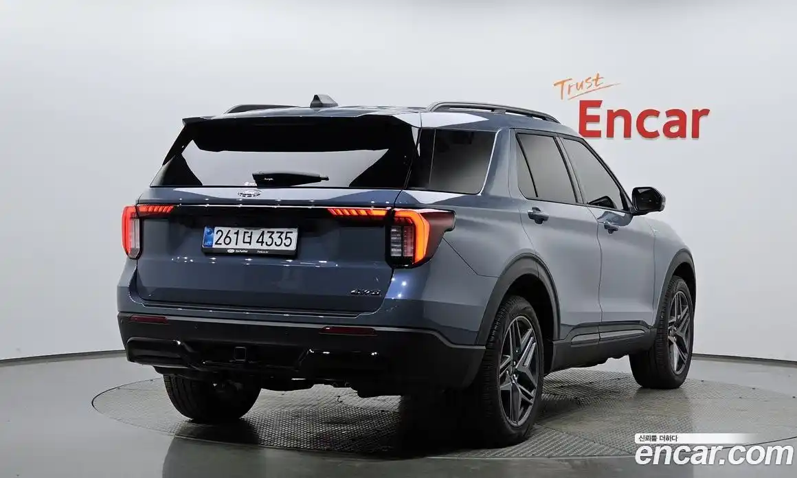 Ford Explorer 2025 2.3 Автомат в Москве № 233007, фото 8