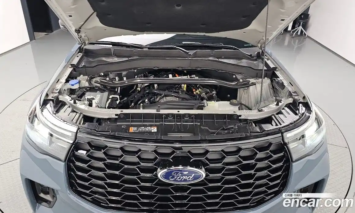 Ford Explorer 2025 2.3 Автомат в Москве № 233007, фото 10