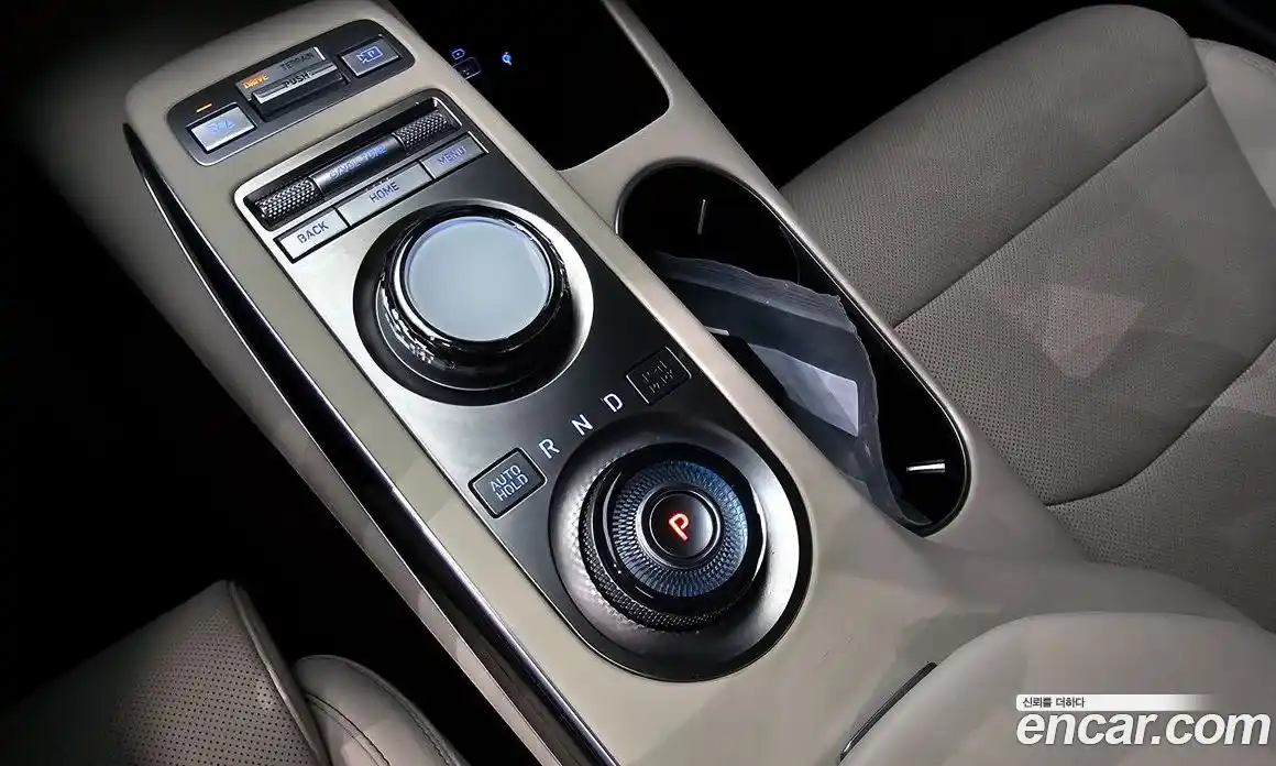 Genesis GV70 2024 2.5 Автомат в Москве № 24422, фото 17