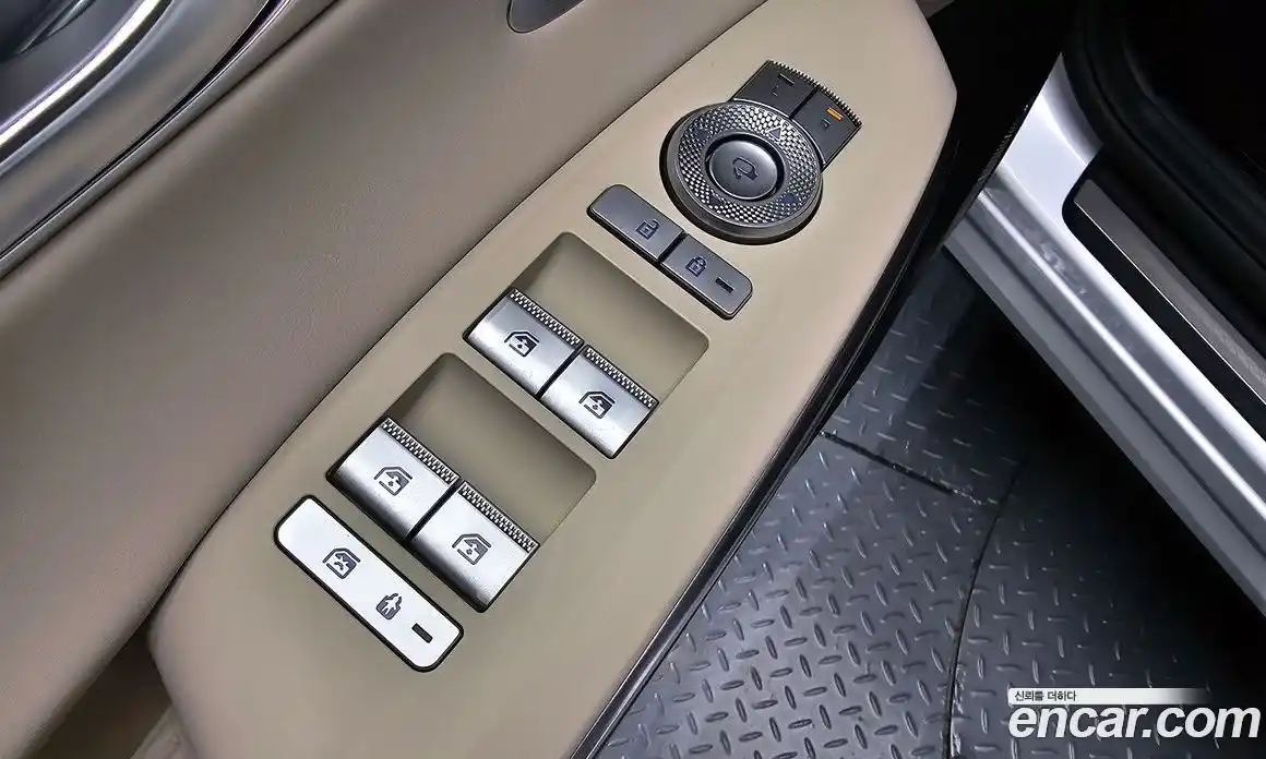 Genesis GV70 2024 2.5 Автомат в Москве № 24422, фото 18