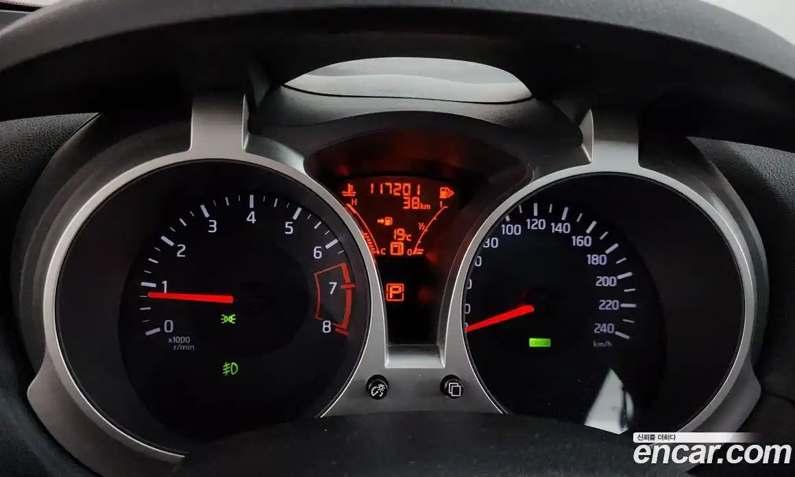 Nissan Juke 2017 1.6 Автомат в Москве № 248721, фото 16