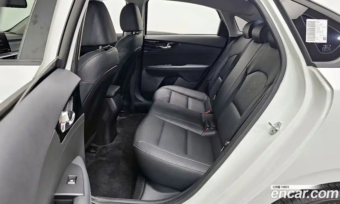 Kia K3 2024 1.6 Автомат в Москве № 250416, фото 6