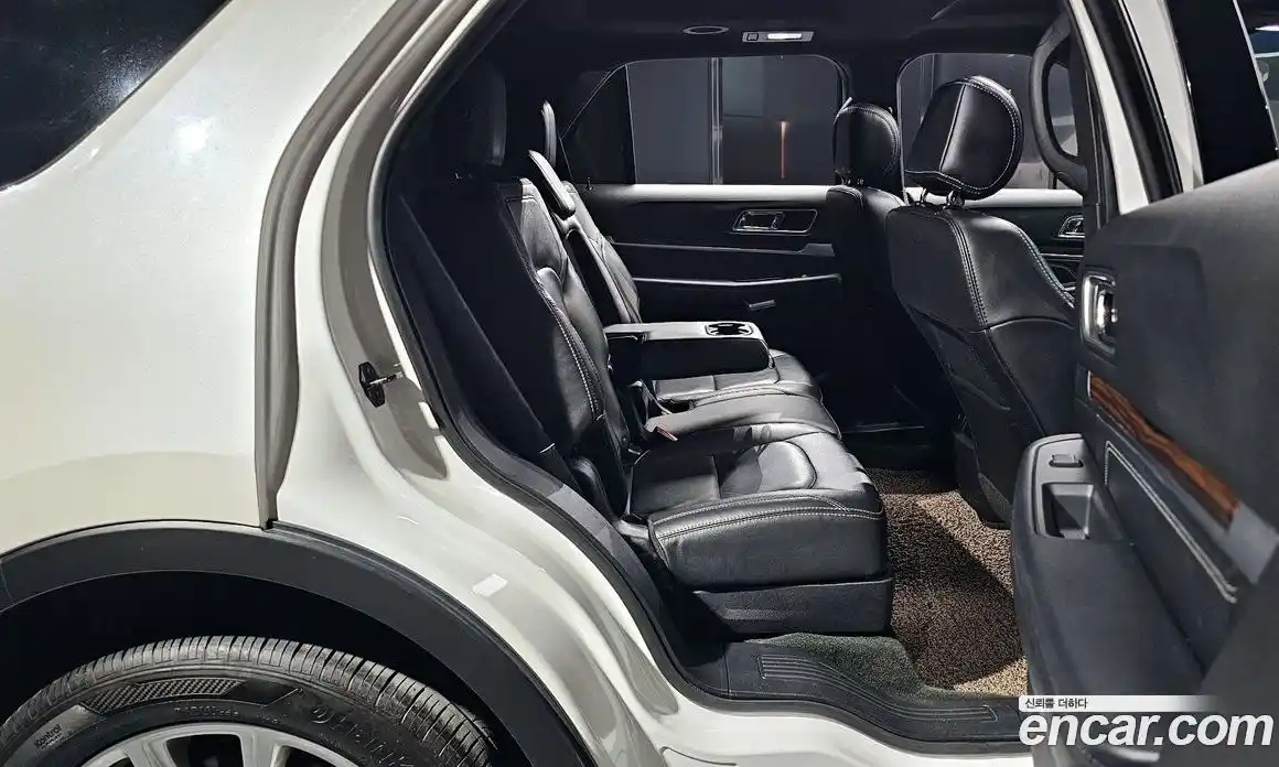 Ford Explorer 2017 2.3 Автомат в Москве № 255558, фото 13