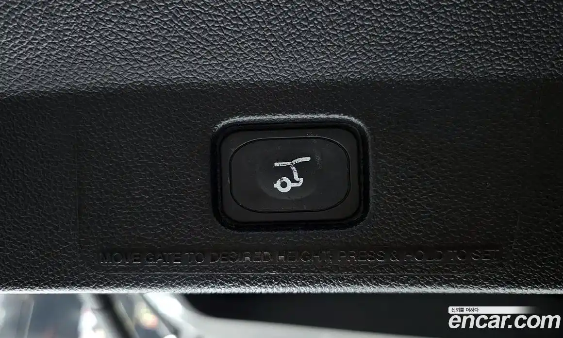 Ford Explorer 2017 2.3 Автомат в Москве № 255558, фото 16