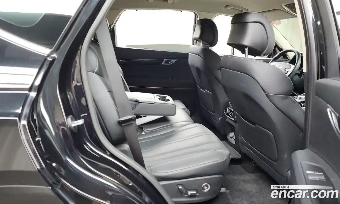 Genesis GV80 2023 2.5 Автомат в Москве № 25632, фото 14