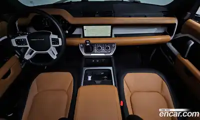 Land Rover Defender, 2024