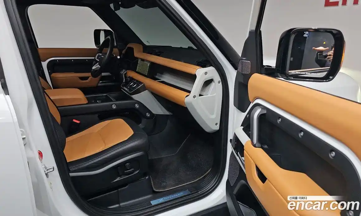 Land Rover Defender 2024 2.0 Автомат в Москве № 271167, фото 16