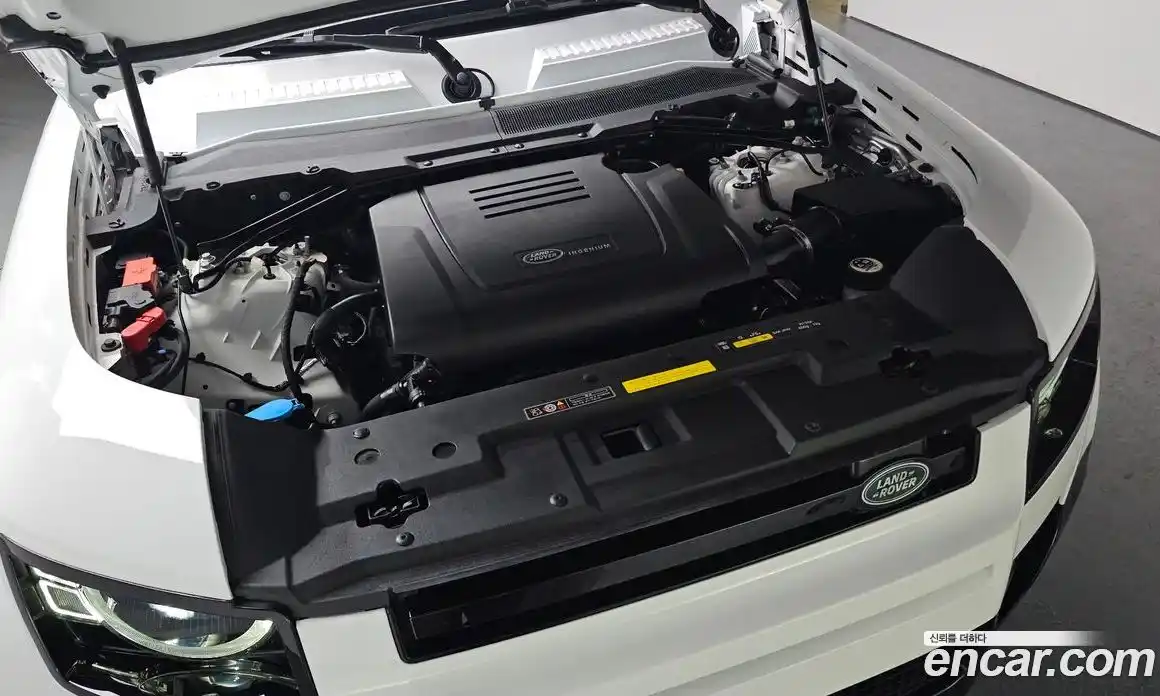 Land Rover Defender 2024 2.0 Автомат в Москве № 271167, фото 9