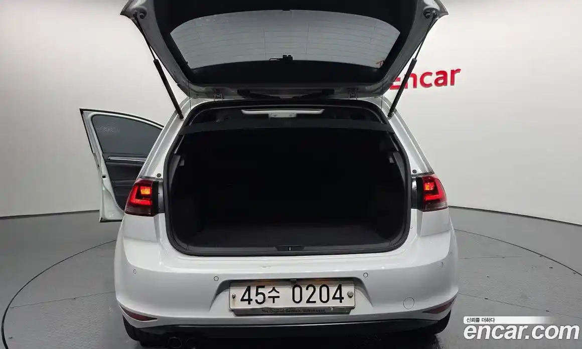 Volkswagen Golf 2016 2.0 Автомат в Москве № 277529, фото 18