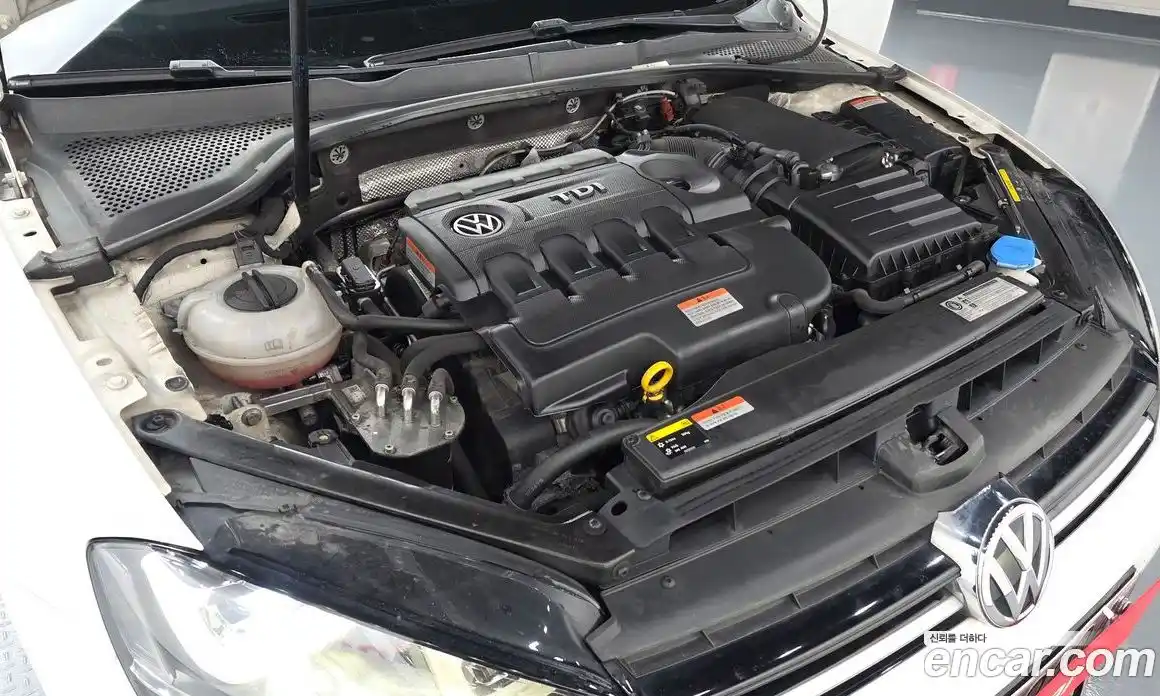 Volkswagen Golf 2016 2.0 Автомат в Москве № 277529, фото 6