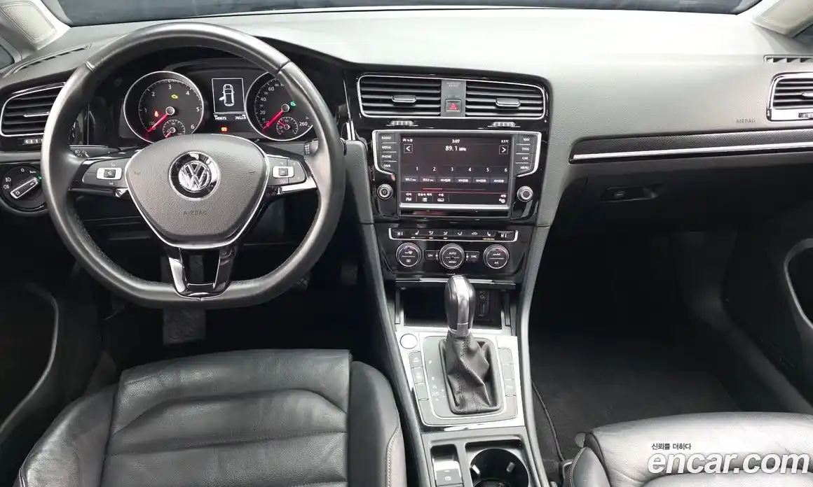 Volkswagen Golf 2016 2.0 Автомат в Москве № 277529, фото 10