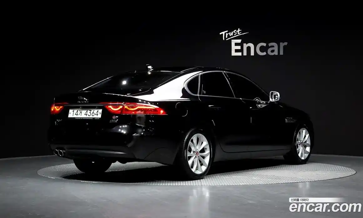 Jaguar XF 2019 2.0 Автомат в Москве № 283813, фото 14