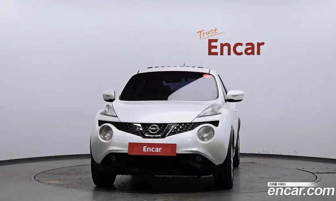 Nissan Juke 2016 1.6 Автомат в Москве № 285020, фото 1