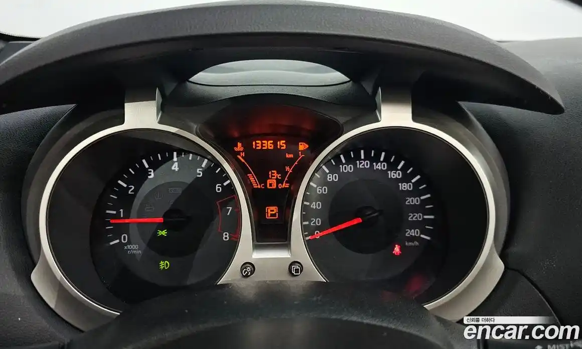 Nissan Juke 2016 1.6 Автомат в Москве № 285020, фото 18