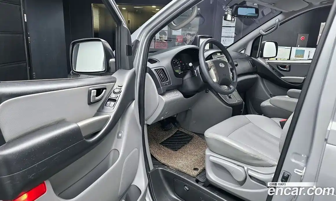 Hyundai Starex 2016 2.5 Автомат в Москве № 2884, фото 15