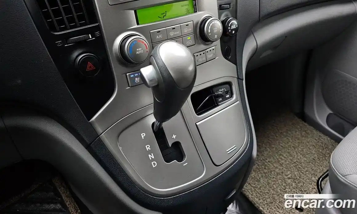 Hyundai Starex 2016 2.5 Автомат в Москве № 2884, фото 16