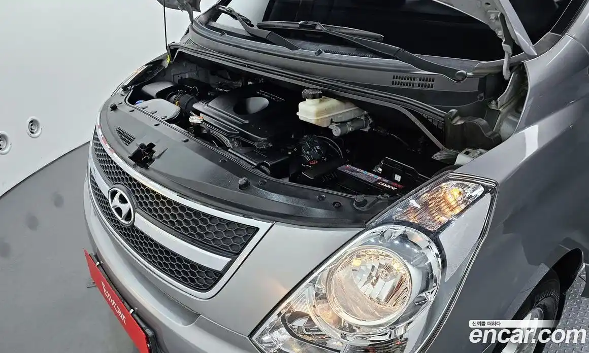 Hyundai Starex 2016 2.5 Автомат в Москве № 2884, фото 3