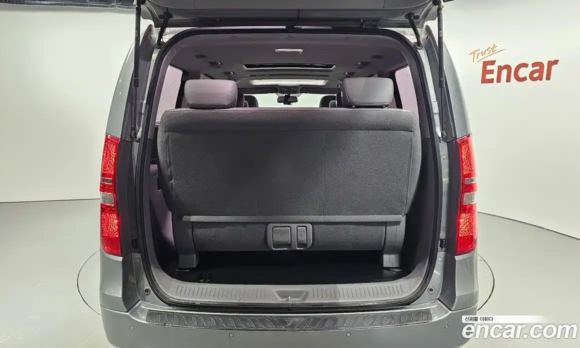 Hyundai Starex 2016 2.5 Автомат в Москве № 2884, фото 10