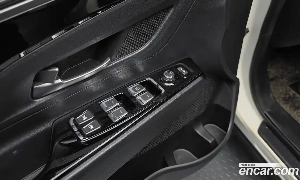 SsangYong Korando 2021 1.5 Автомат в Москве № 290686, фото 14